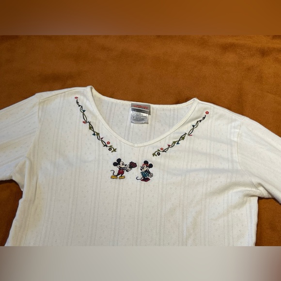 Vintage Disney Shirt - Picture 4 of 6